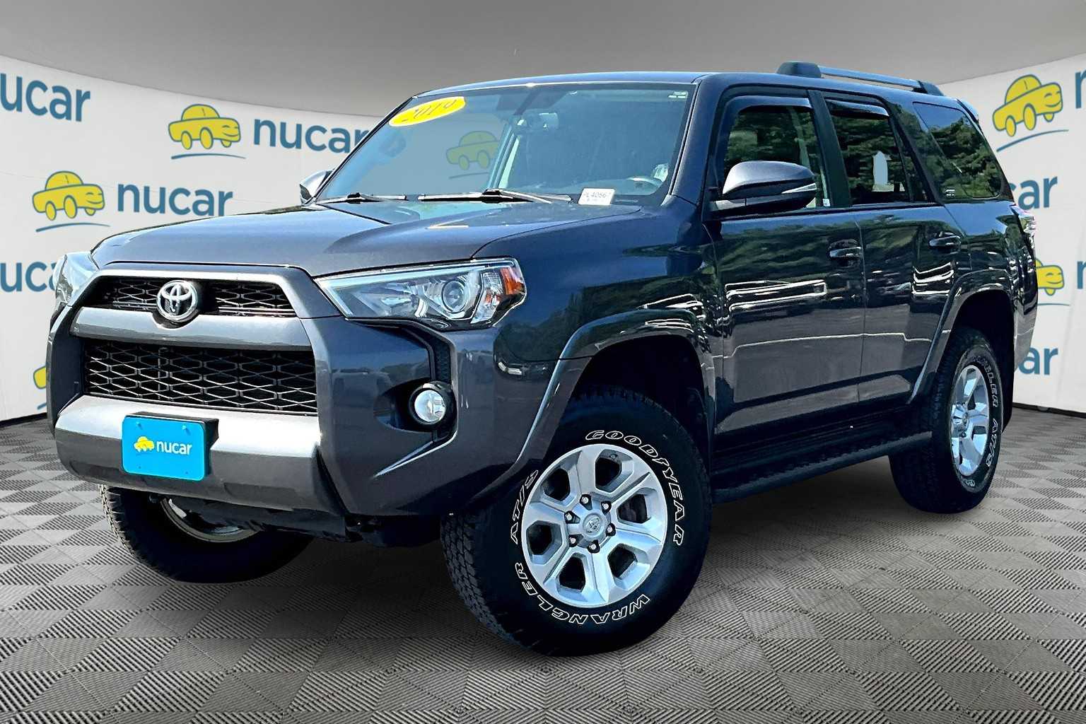 2019 Toyota 4Runner SR5 - Photo 3