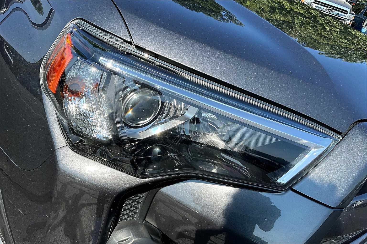 2019 Toyota 4Runner SR5 - Photo 31