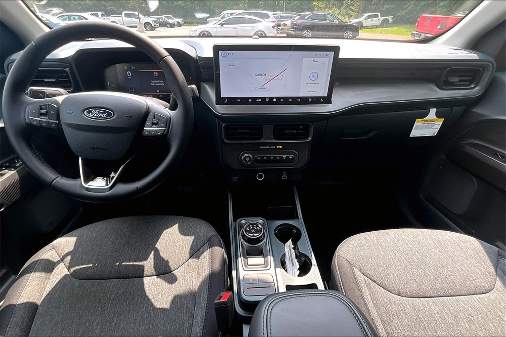 2025 Ford Maverick XLT - Photo 6