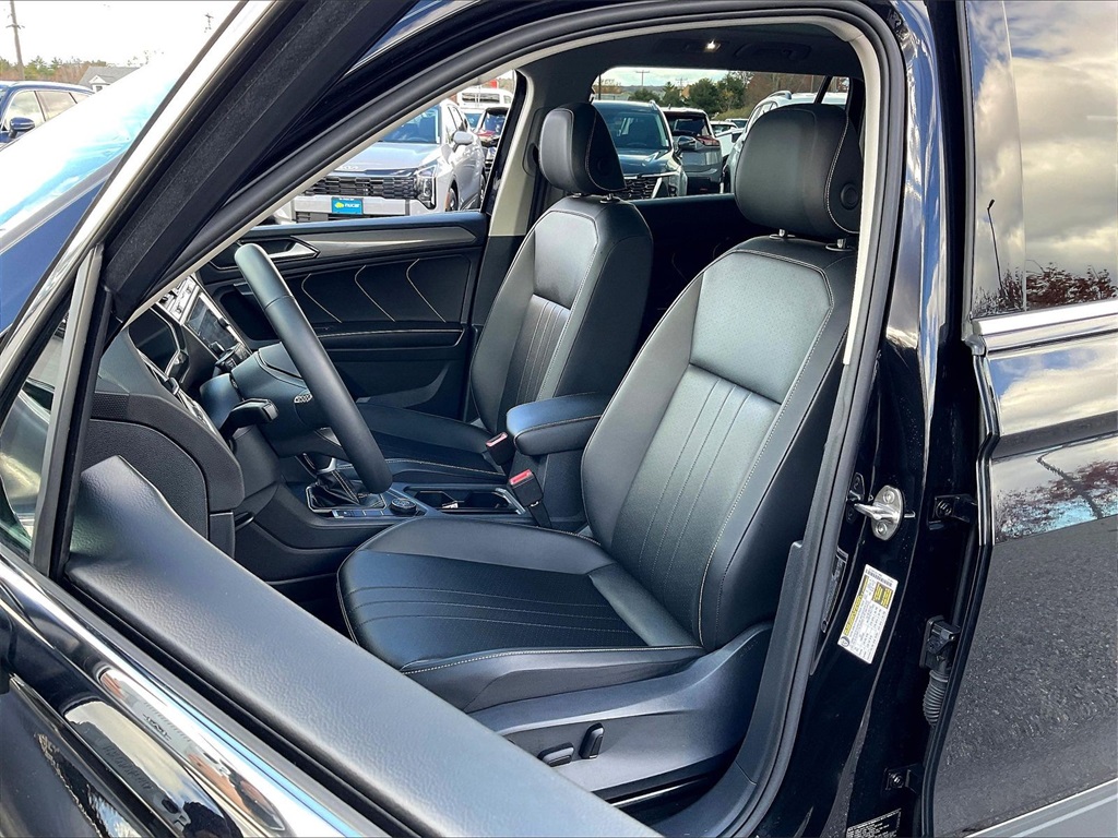 2024 Volkswagen Tiguan 2.0T SE - Photo 9