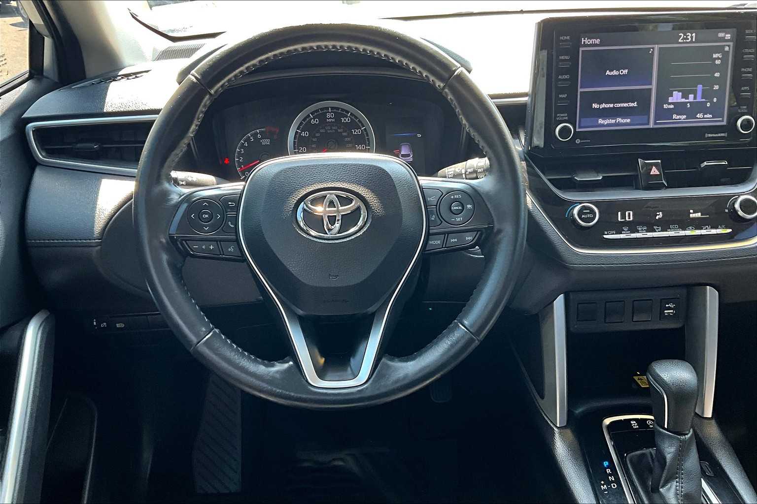 2022 Toyota Corolla Cross LE - Photo 17