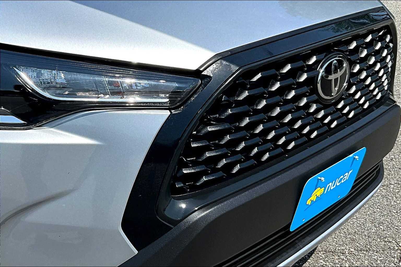 2022 Toyota Corolla Cross LE - Photo 32
