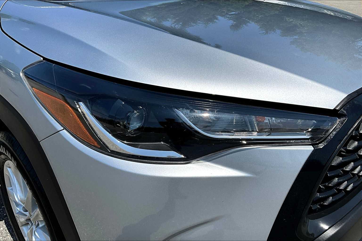 2022 Toyota Corolla Cross LE - Photo 33