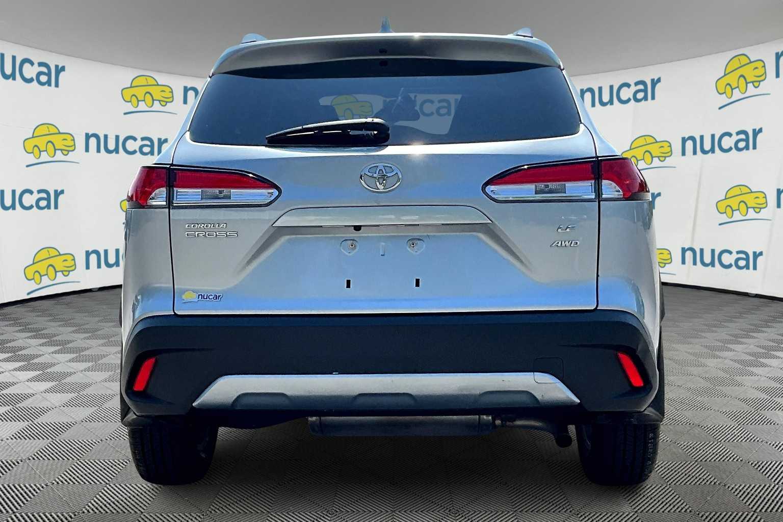 2022 Toyota Corolla Cross LE - Photo 5