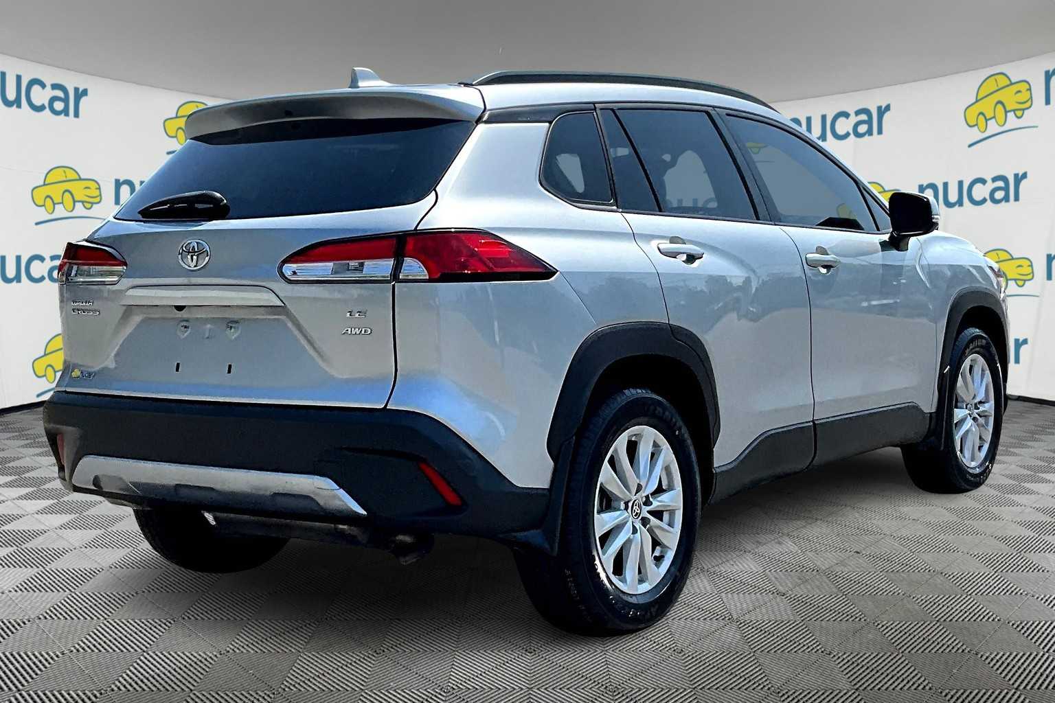 2022 Toyota Corolla Cross LE - Photo 6
