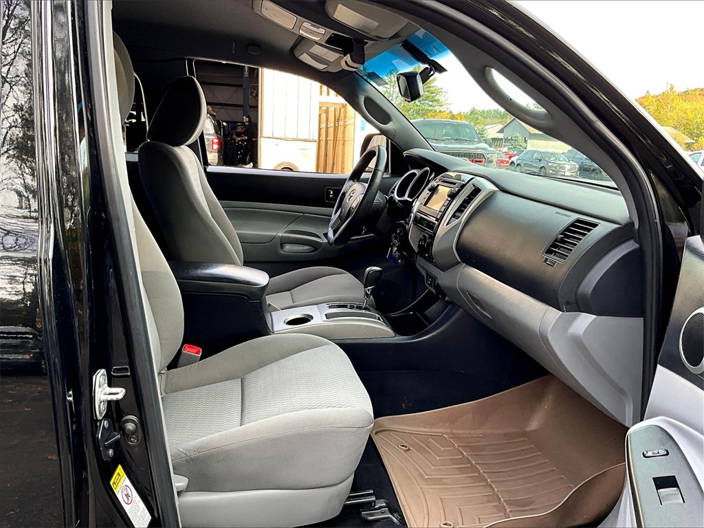 2013 Toyota Tacoma Base - Photo 14