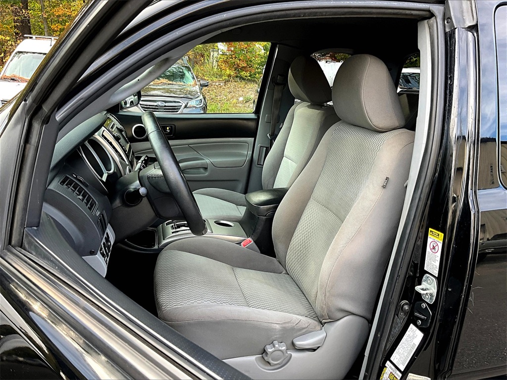 2013 Toyota Tacoma Base - Photo 10