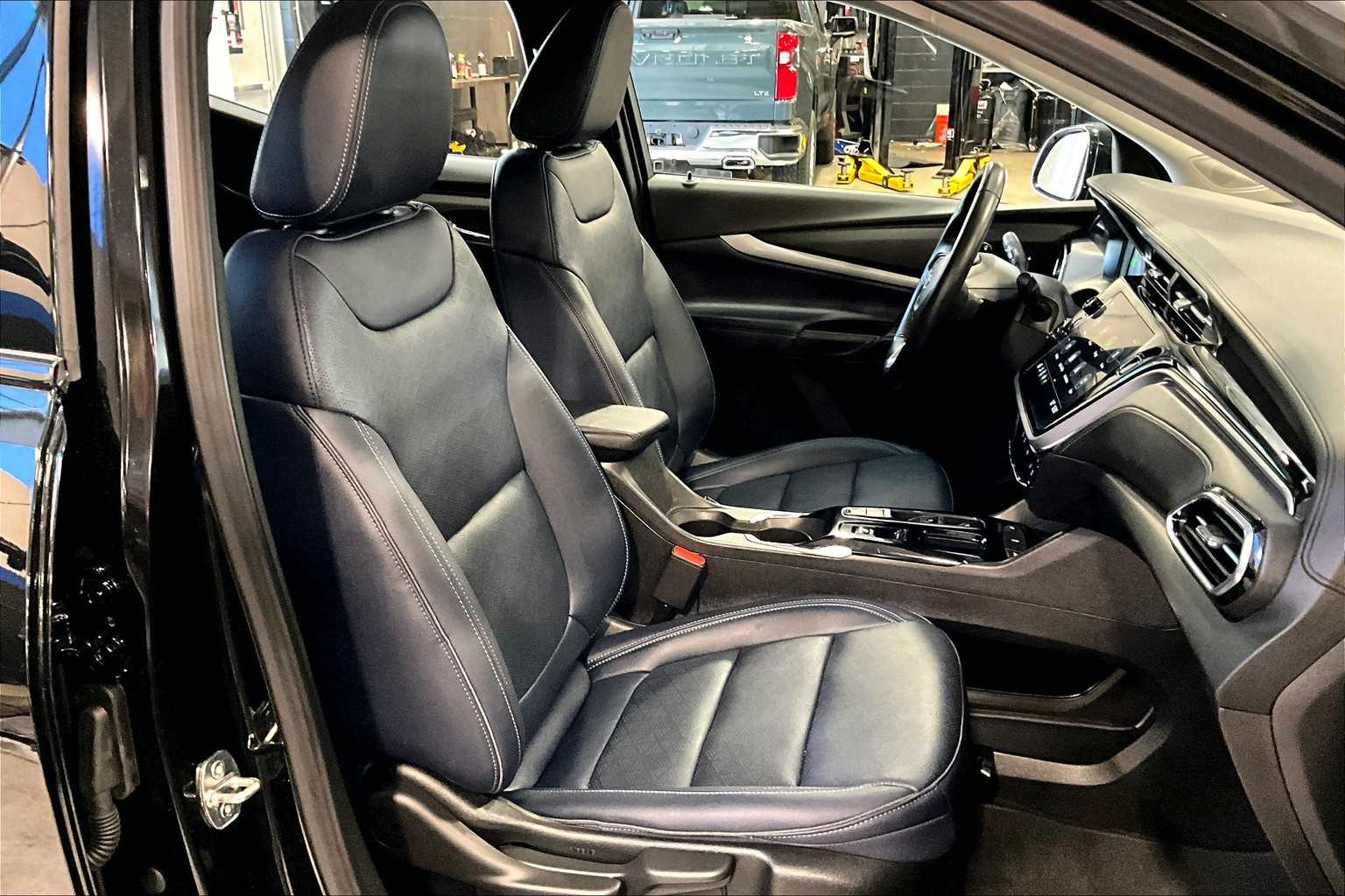 2022 Chevrolet Bolt EUV LT - Photo 11