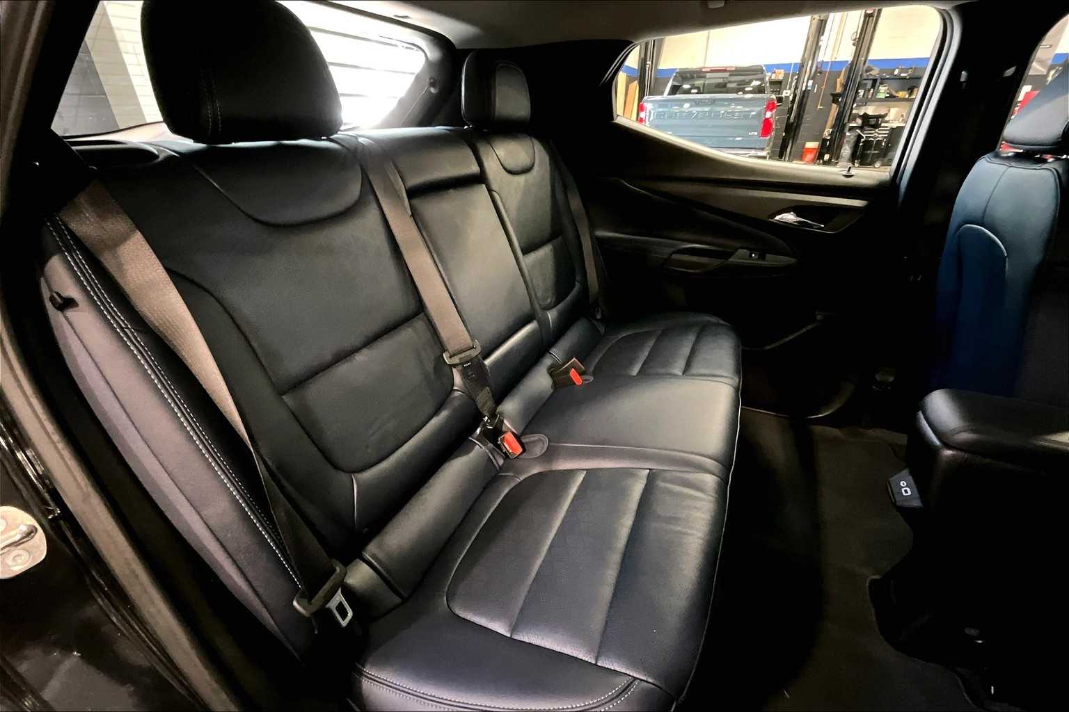 2022 Chevrolet Bolt EUV LT - Photo 16