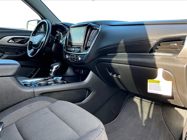 2023 Chevrolet Traverse LT - Photo 13