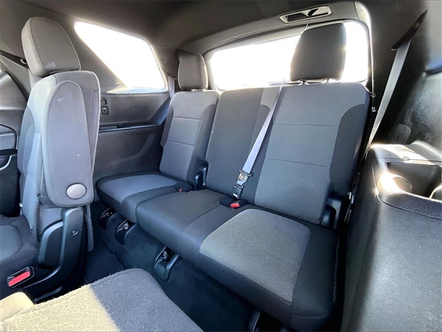 2023 Chevrolet Traverse LT - Photo 16