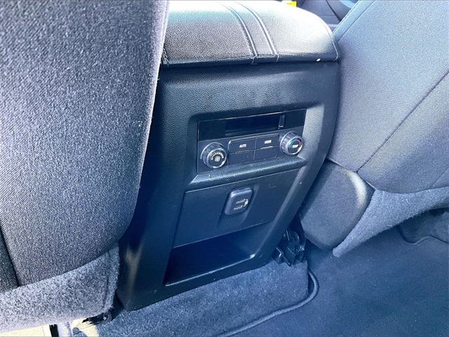 2023 Chevrolet Traverse LT - Photo 25