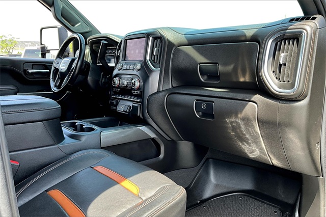 2023 GMC Sierra 2500HD AT4 - Photo 13