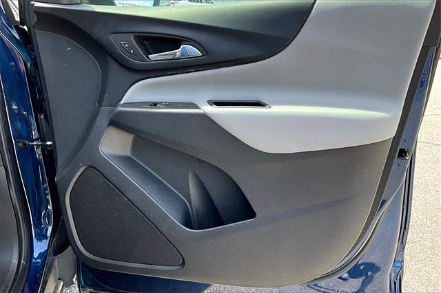 2022 Chevrolet Equinox LS - Photo 12