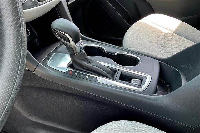 2022 Chevrolet Equinox LS - Photo 19