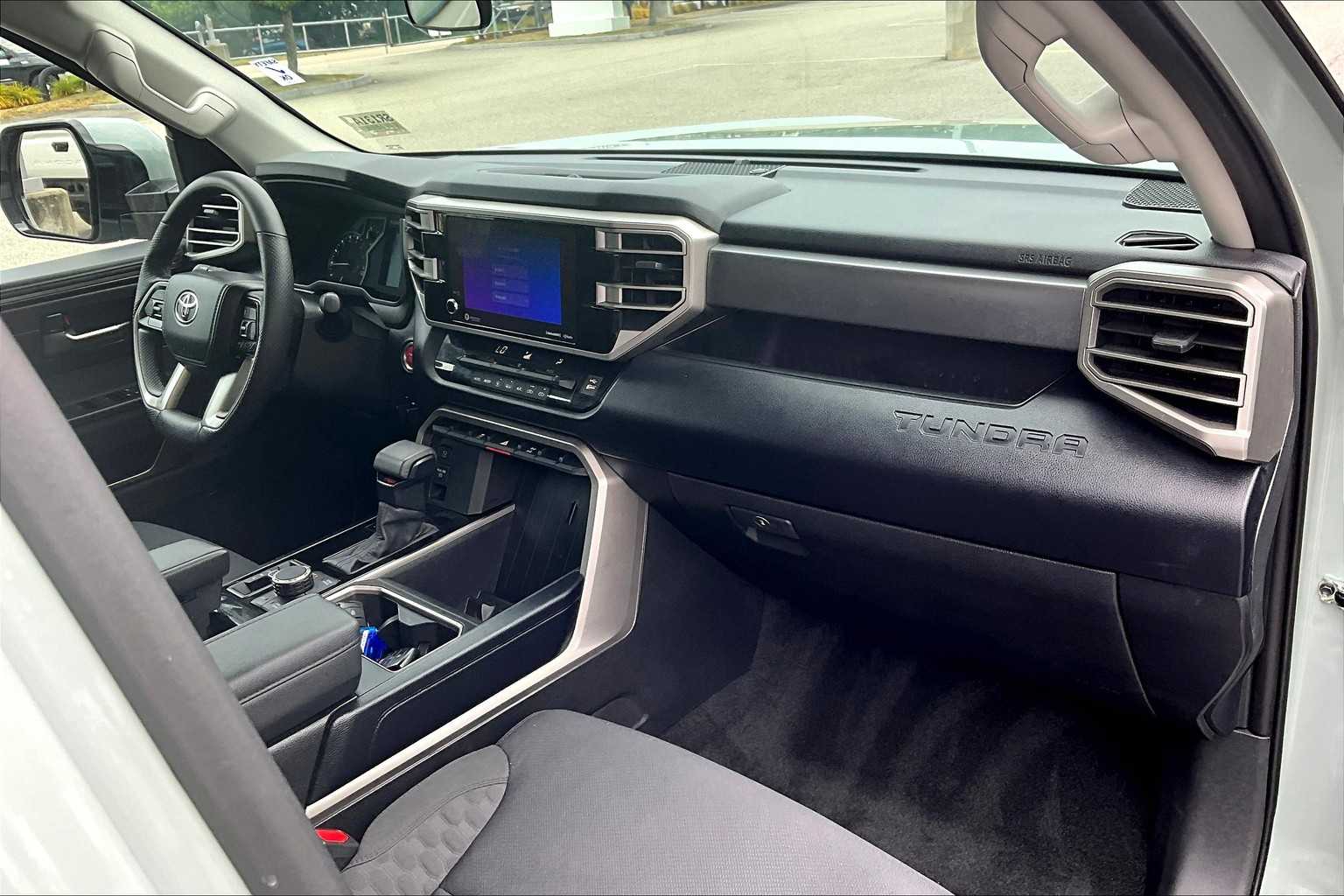 2024 Toyota Tundra SR5 - Photo 14