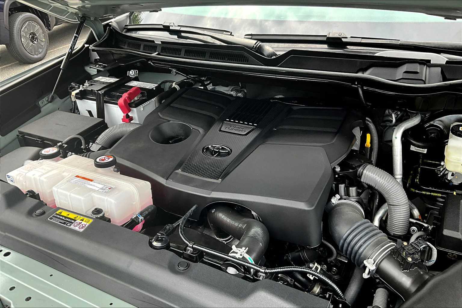 2024 Toyota Tundra SR5 - Photo 36