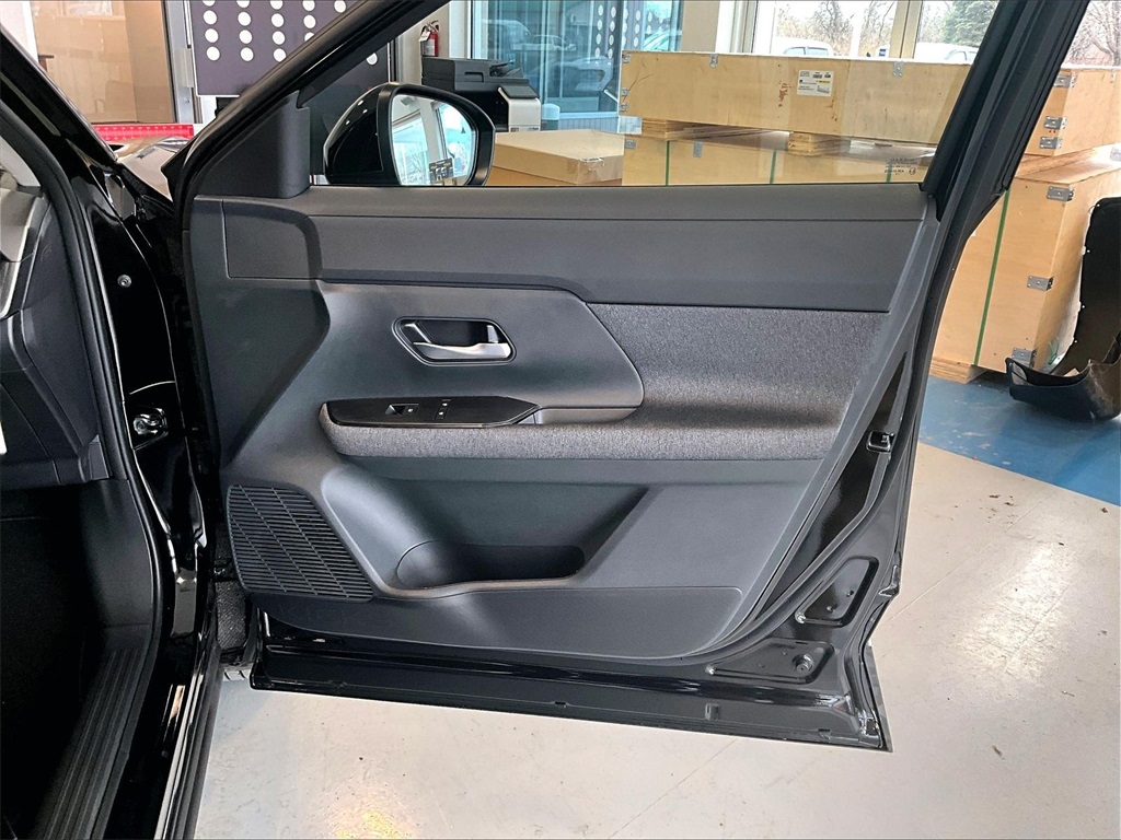 2025 Nissan Kicks SV - Photo 12