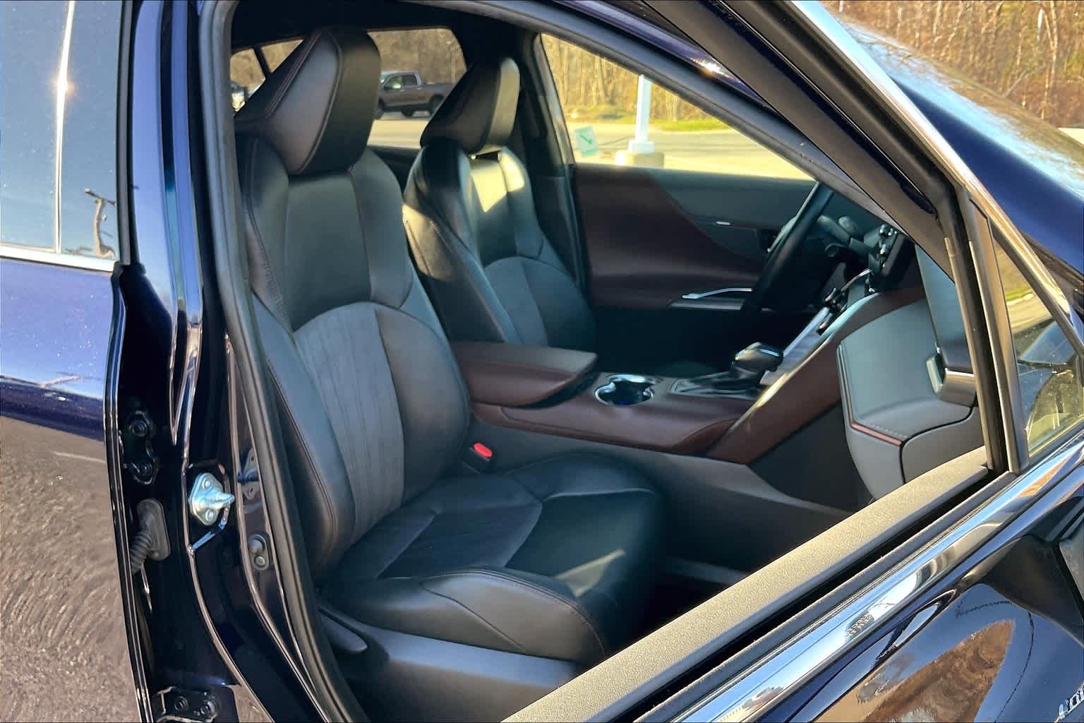 2021 Toyota Venza XLE - Photo 11