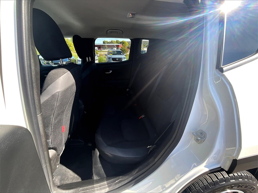 2023 Jeep Renegade Trailhawk - Photo 15