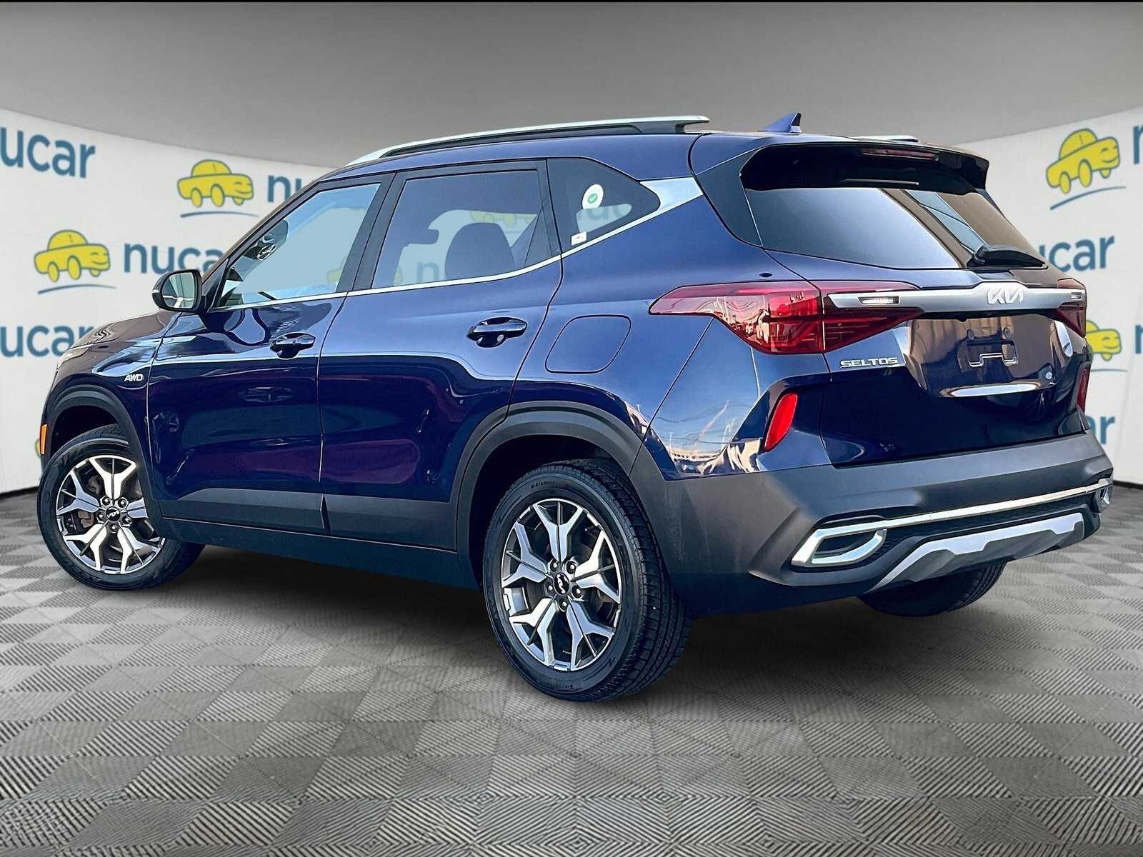 2022 Kia Seltos EX - Photo 4