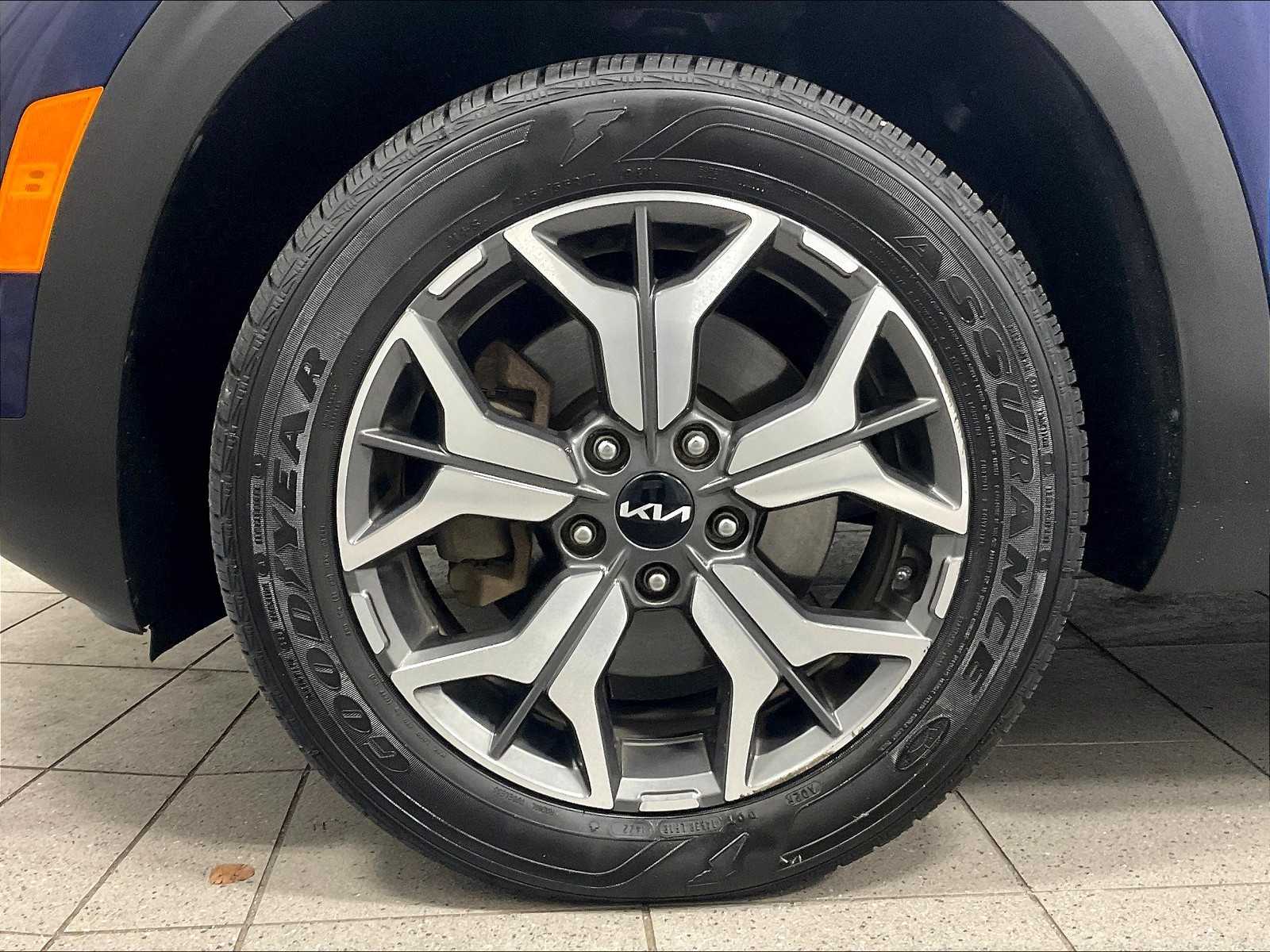 2022 Kia Seltos EX - Photo 7