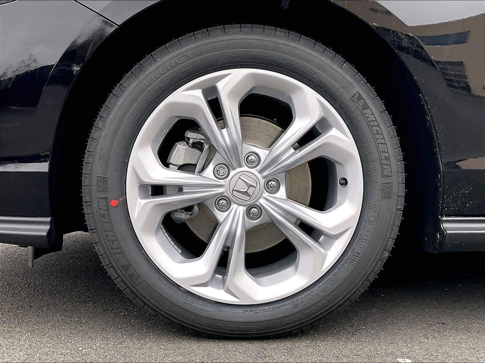 2025 Honda Accord LX - Photo 8