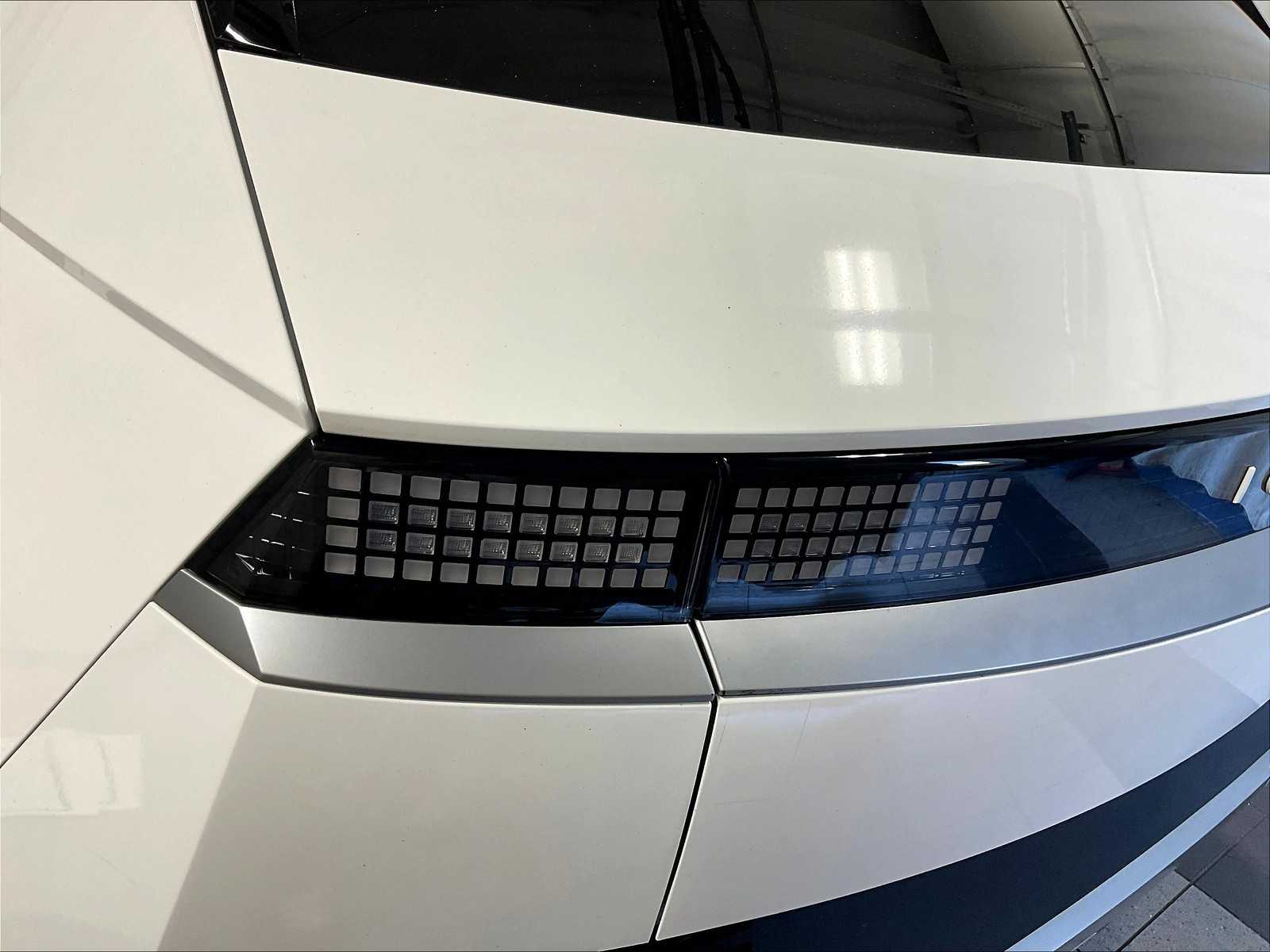 2022 Hyundai IONIQ 5 SE - Photo 33