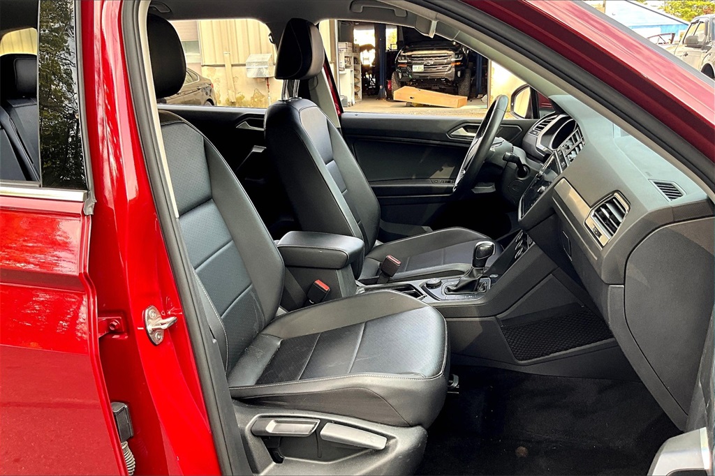 2021 Volkswagen Tiguan 2.0T SE - Photo 14