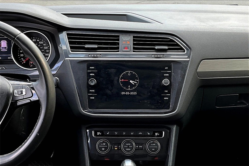 2021 Volkswagen Tiguan 2.0T SE - Photo 18