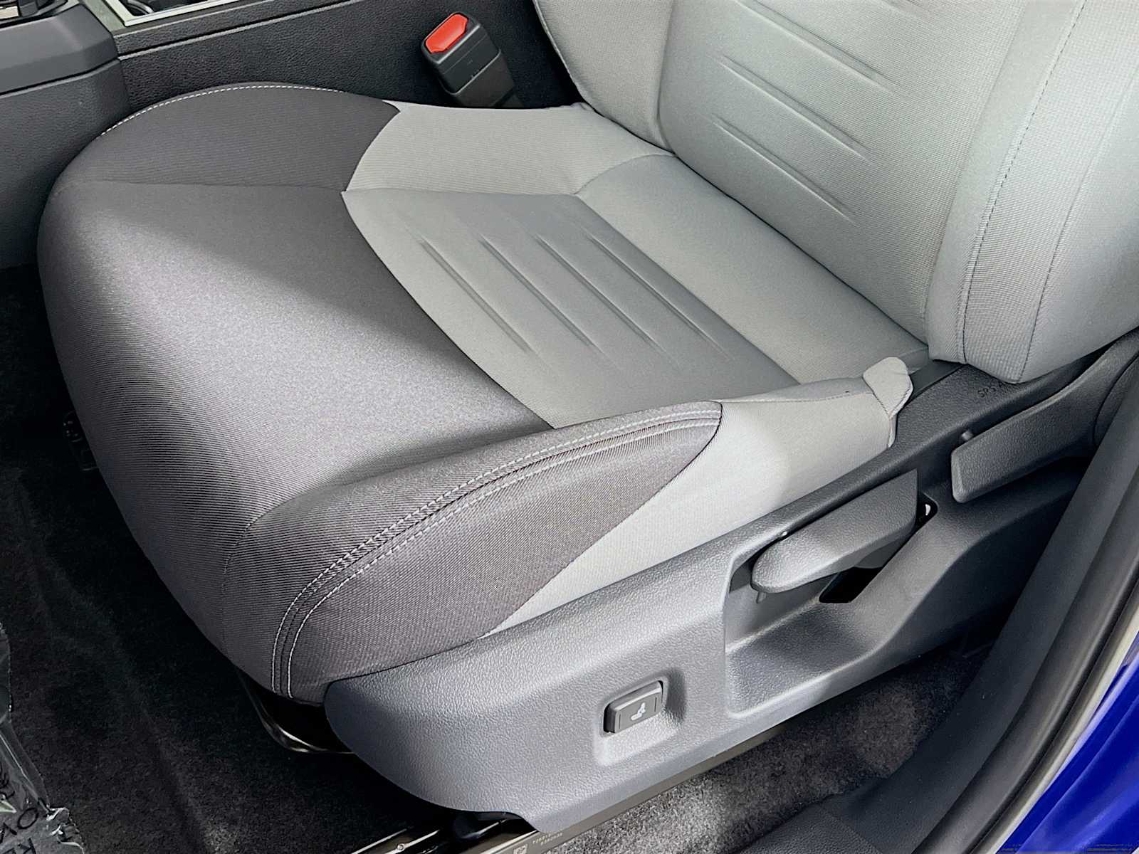 2025 Toyota Tacoma TRD Sport - Photo 16