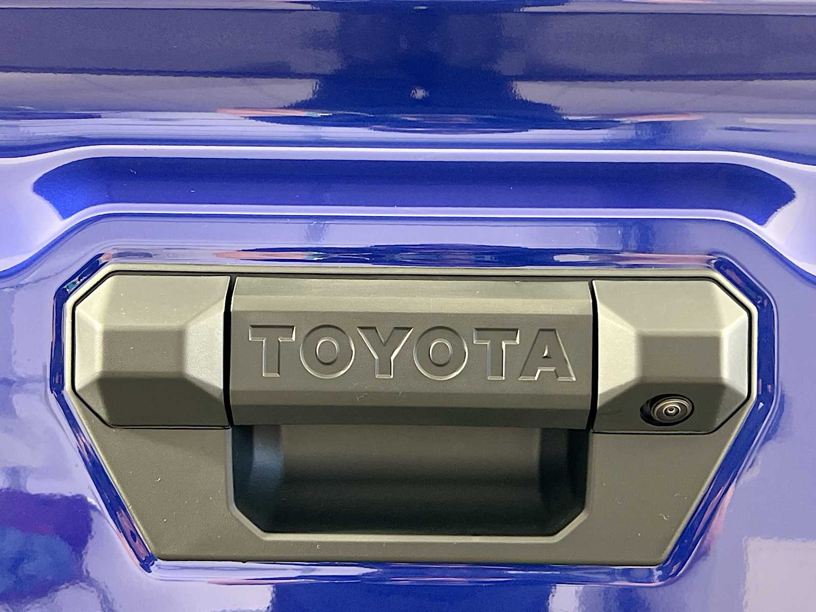 2025 Toyota Tacoma TRD Sport - Photo 17