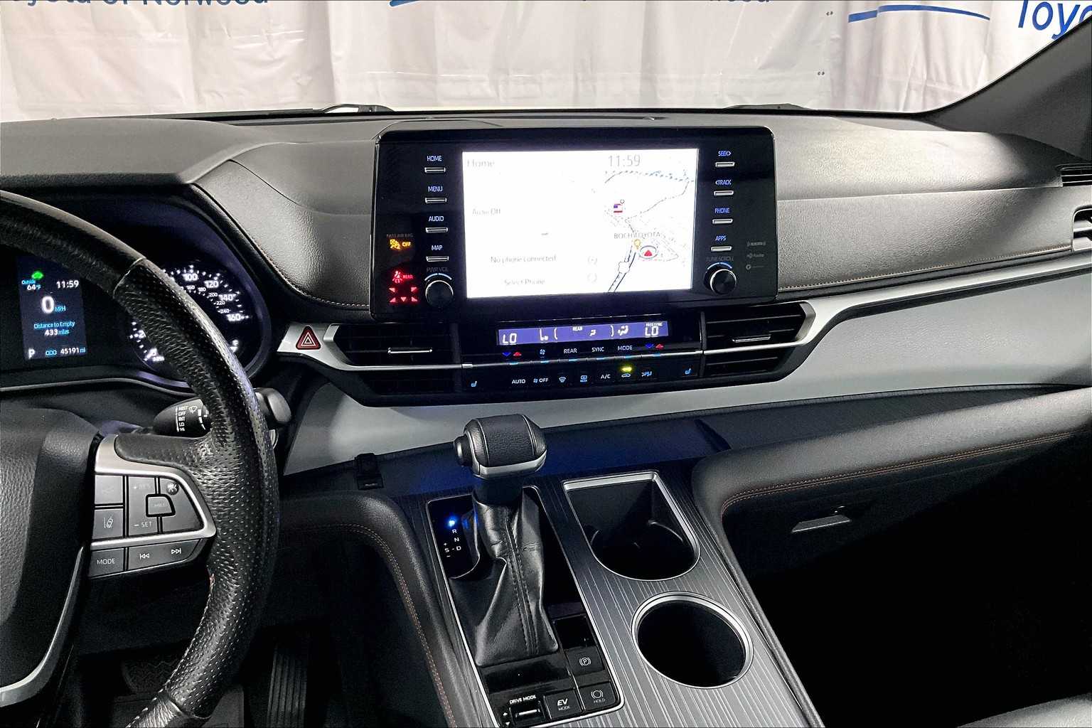2022 Toyota Sienna XSE - Photo 19
