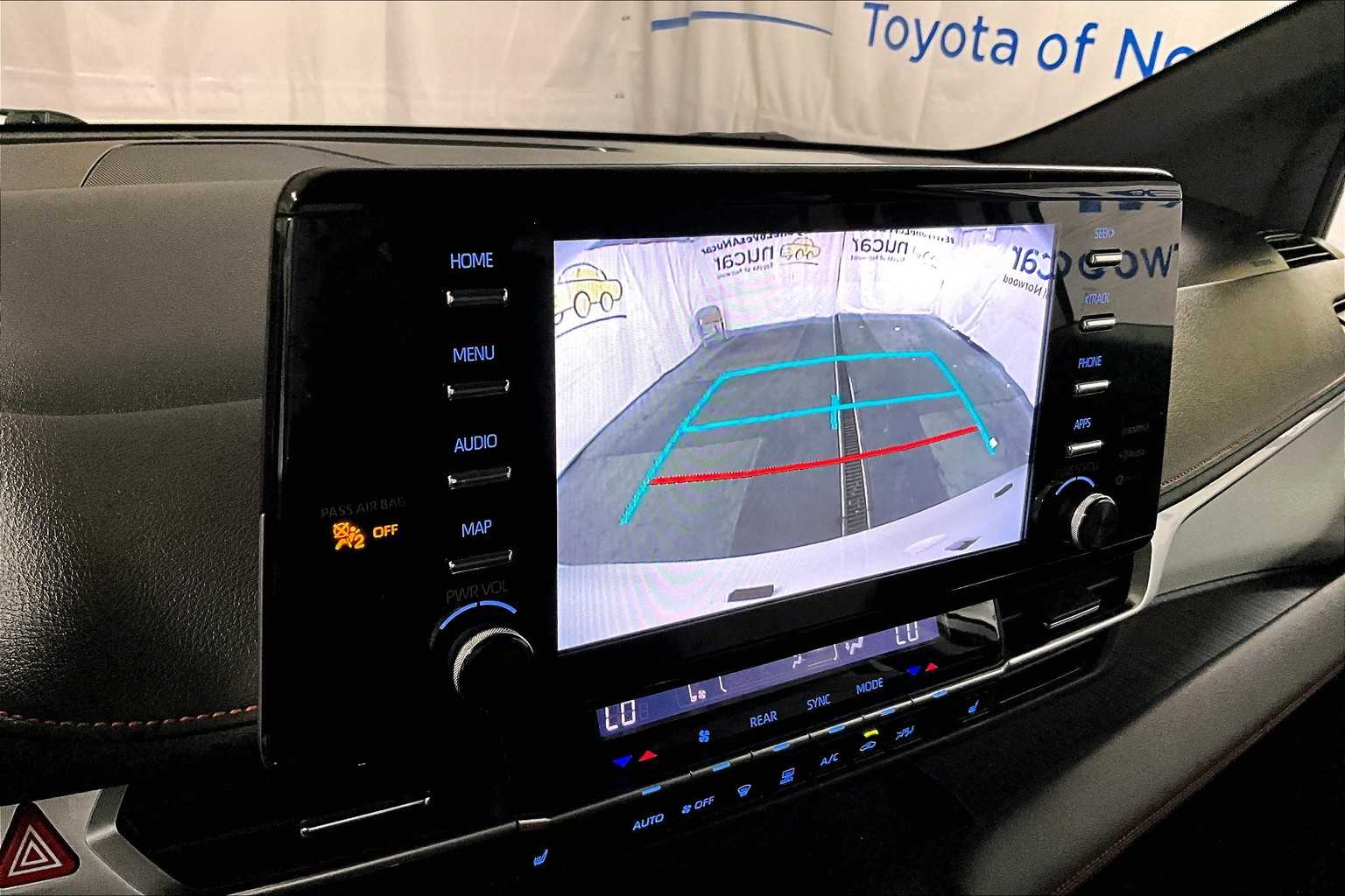 2022 Toyota Sienna XSE - Photo 20