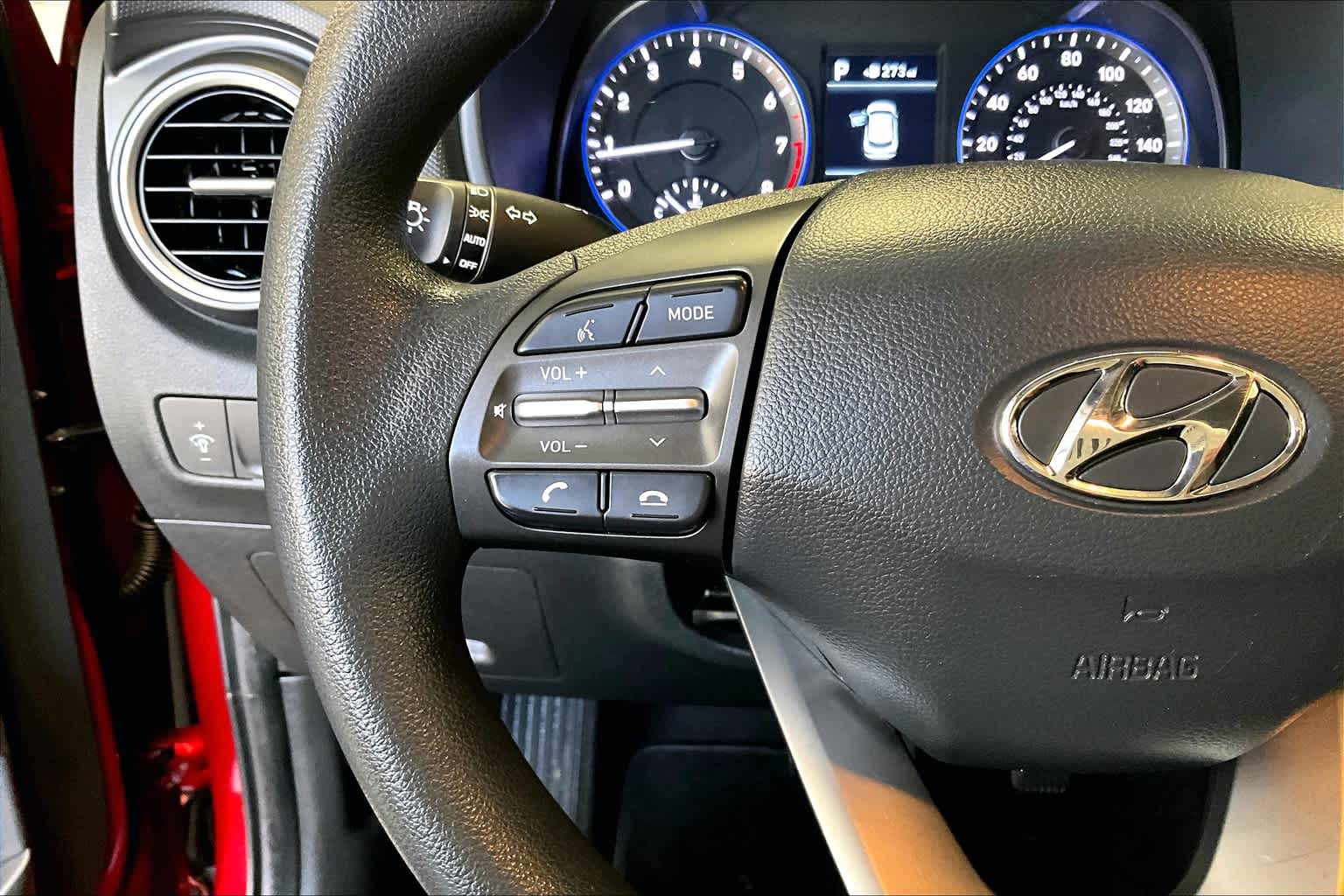 2018 Hyundai Kona SE - Photo 24