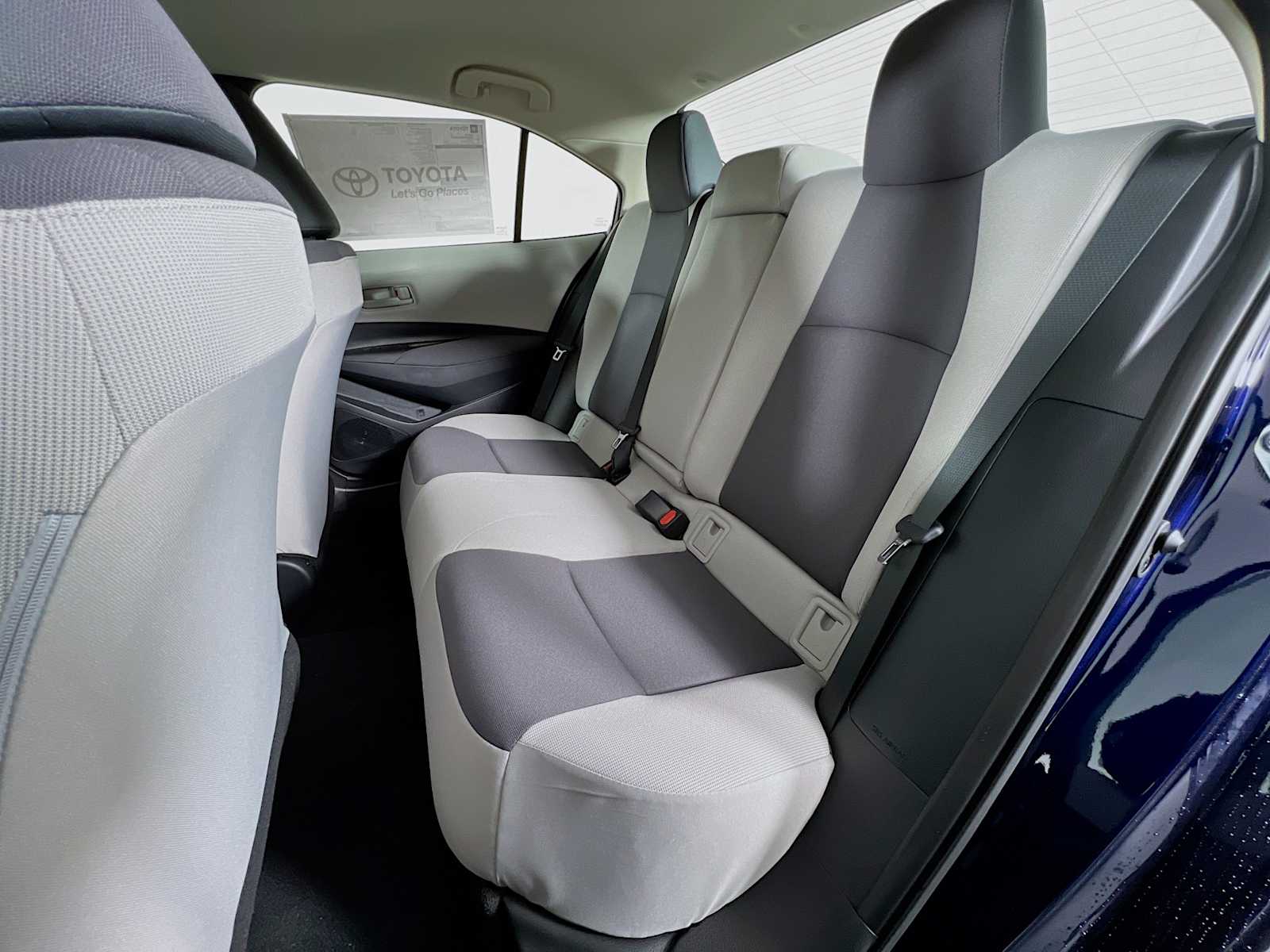 2026 Toyota Corolla LE - Photo 13