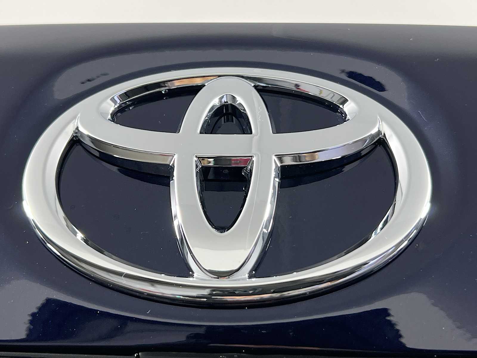 2026 Toyota Corolla LE - Photo 17