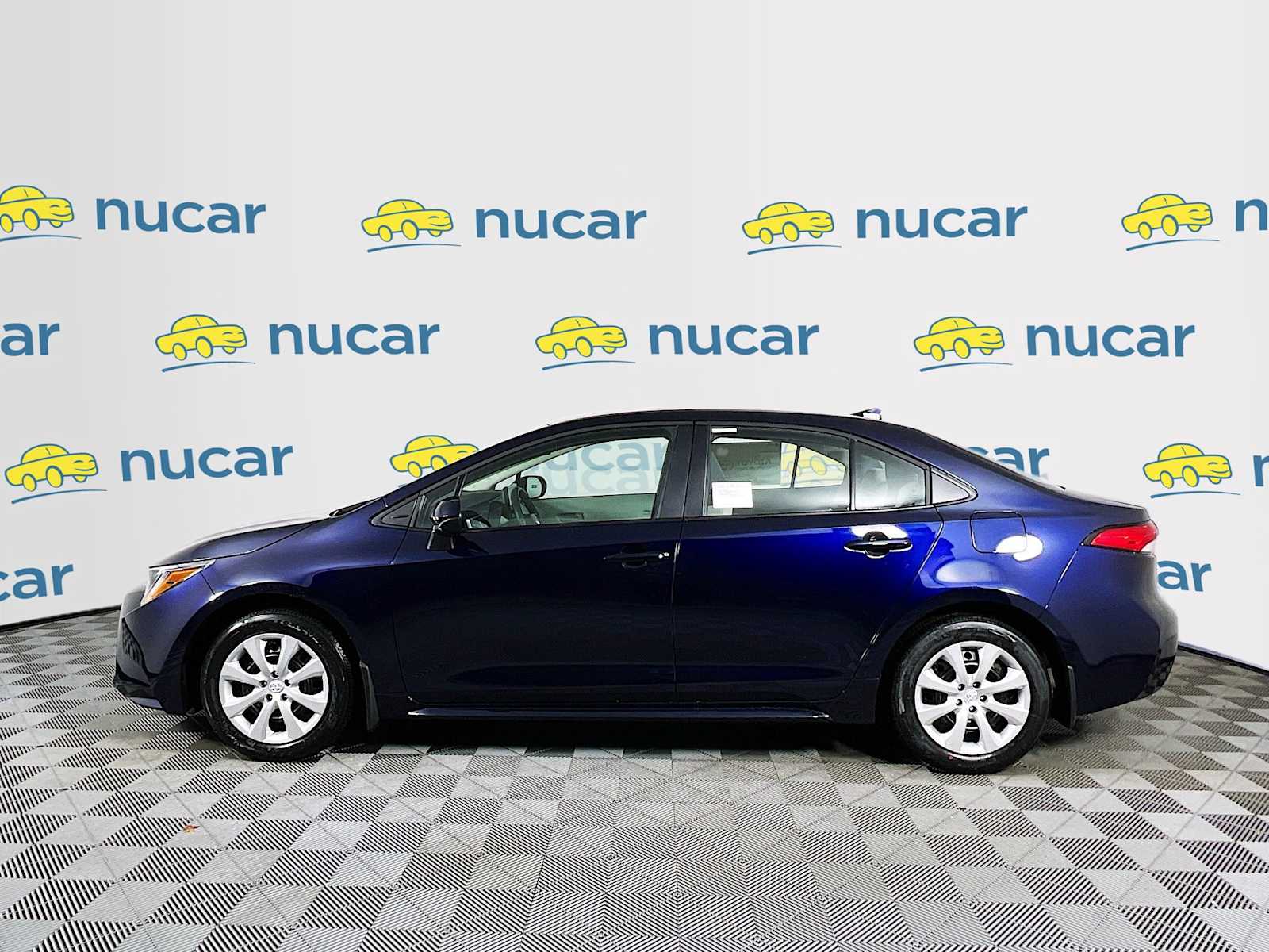 2026 Toyota Corolla LE - Photo 3