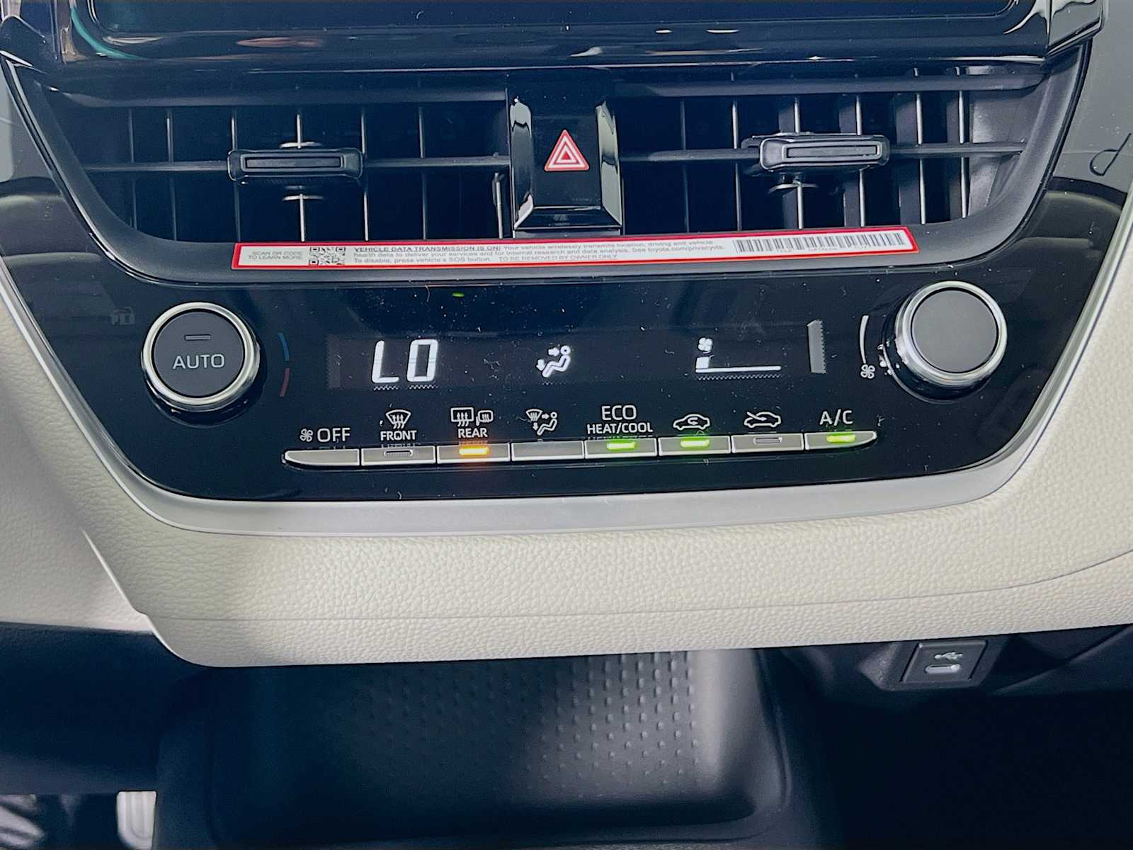 2026 Toyota Corolla LE - Photo 10