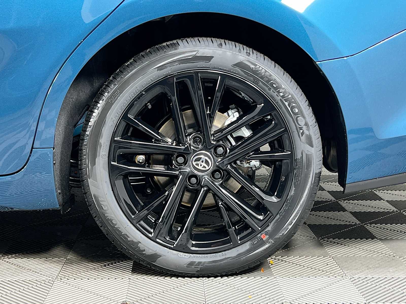 2026 Toyota Camry SE - Photo 19