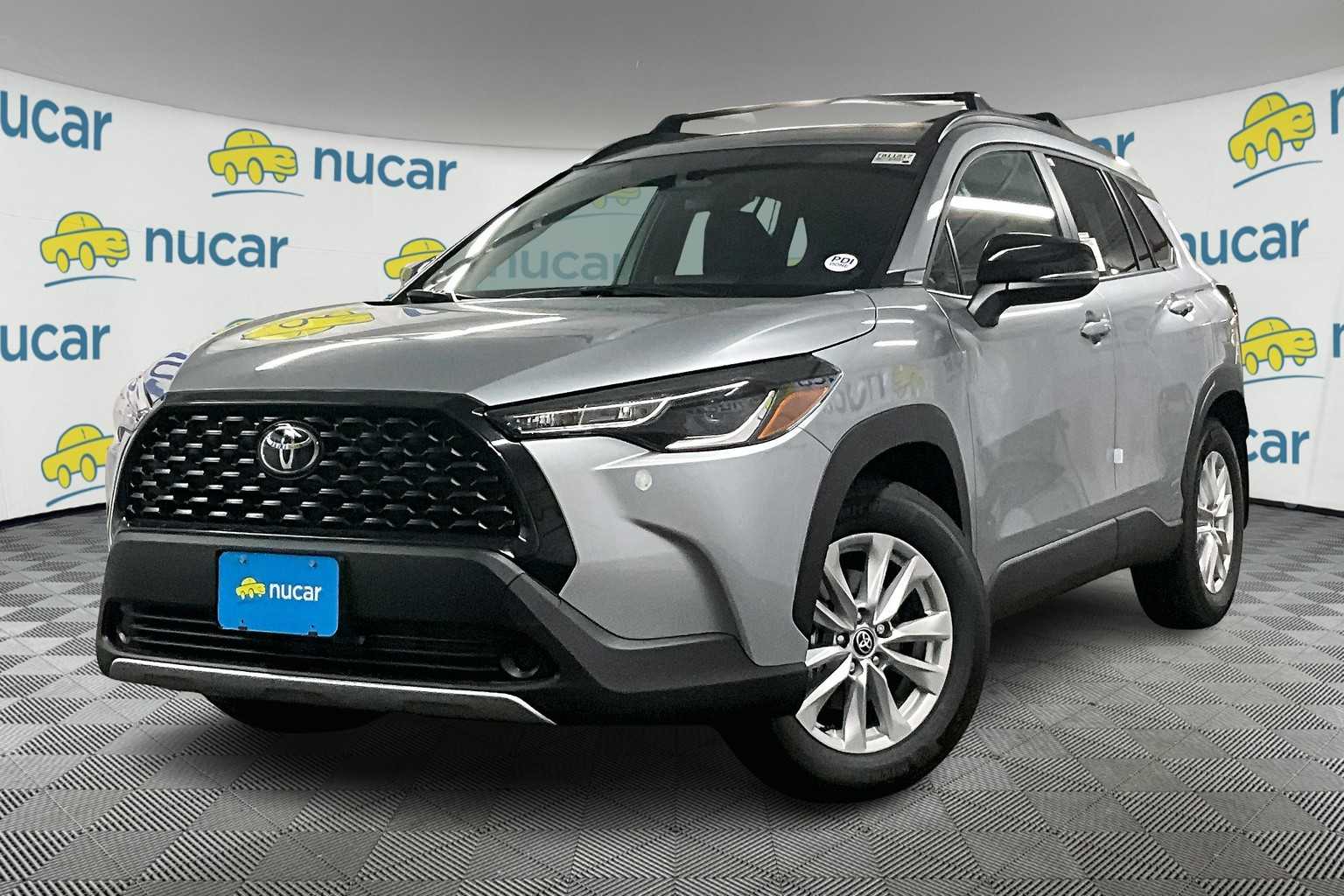 2025 Toyota Corolla Cross LE - Photo 4