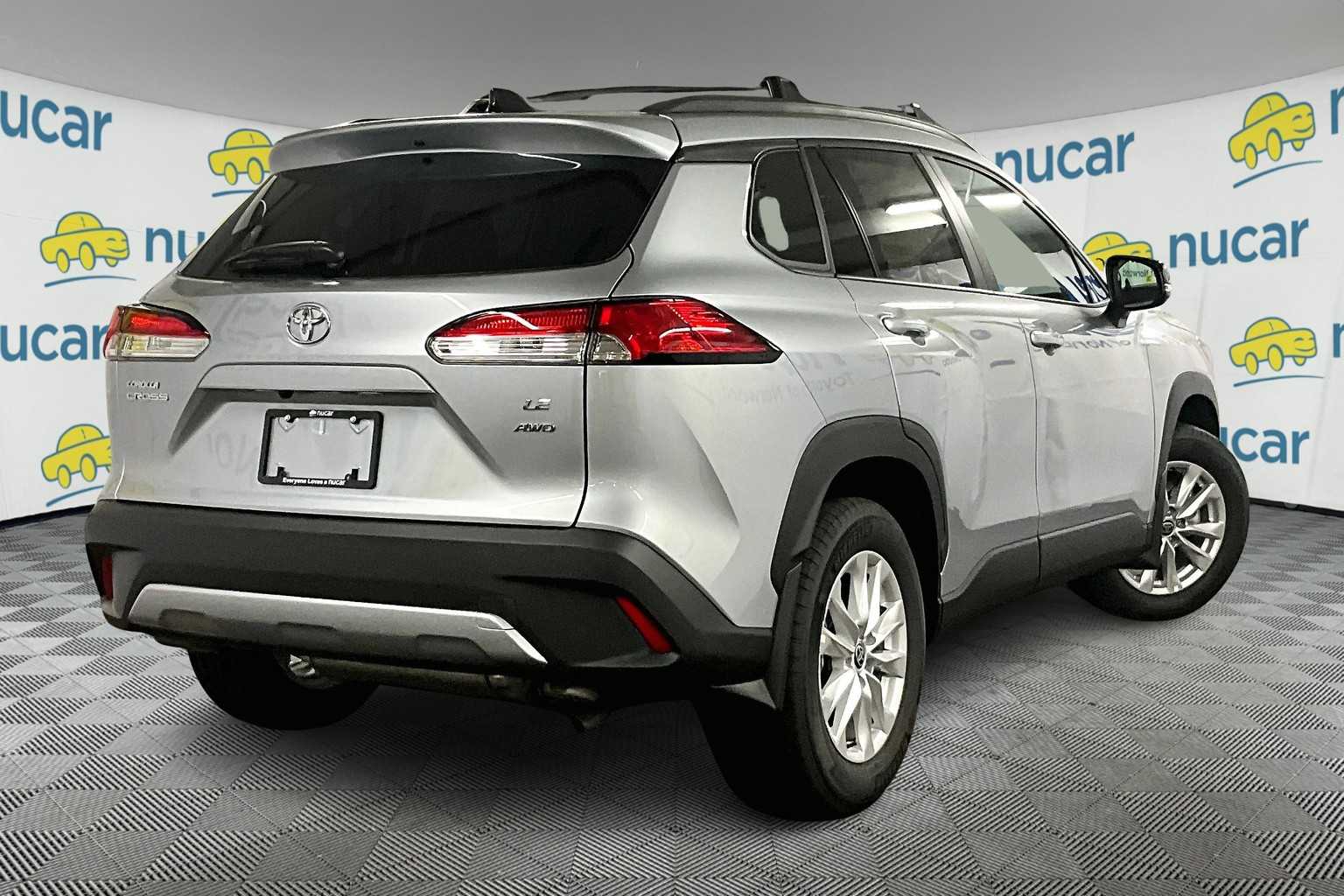 2025 Toyota Corolla Cross LE - Photo 7