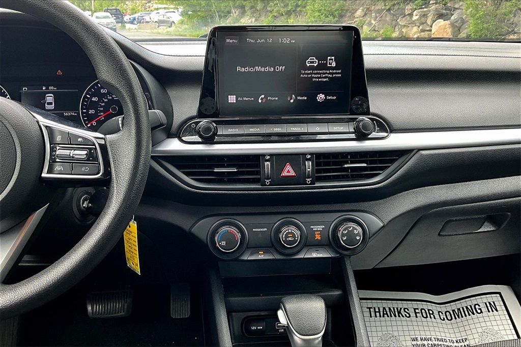 2022 Kia Forte LXS - Photo 18