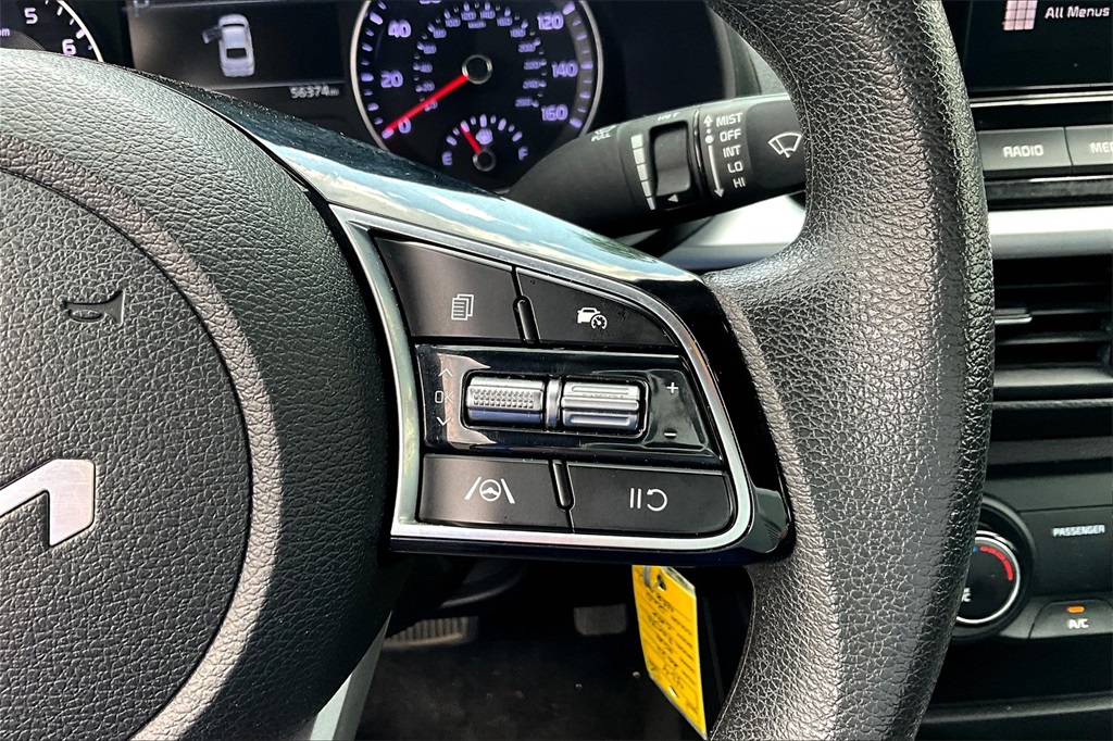 2022 Kia Forte LXS - Photo 23