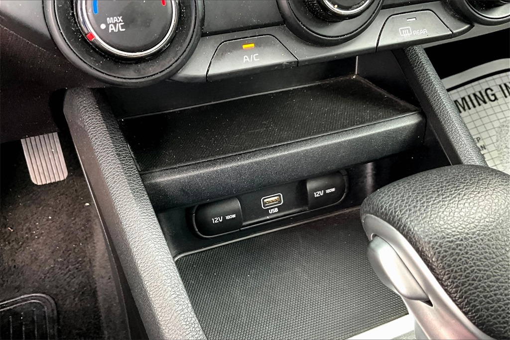 2022 Kia Forte LXS - Photo 26