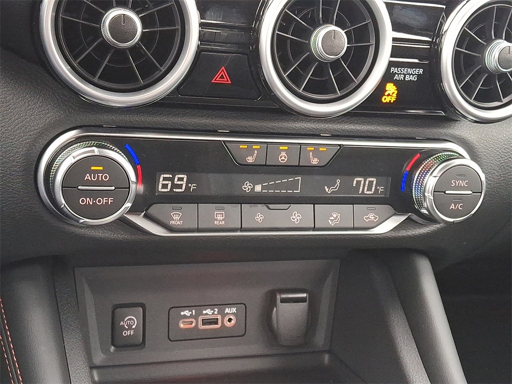 2025 Nissan Sentra SR - Photo 12