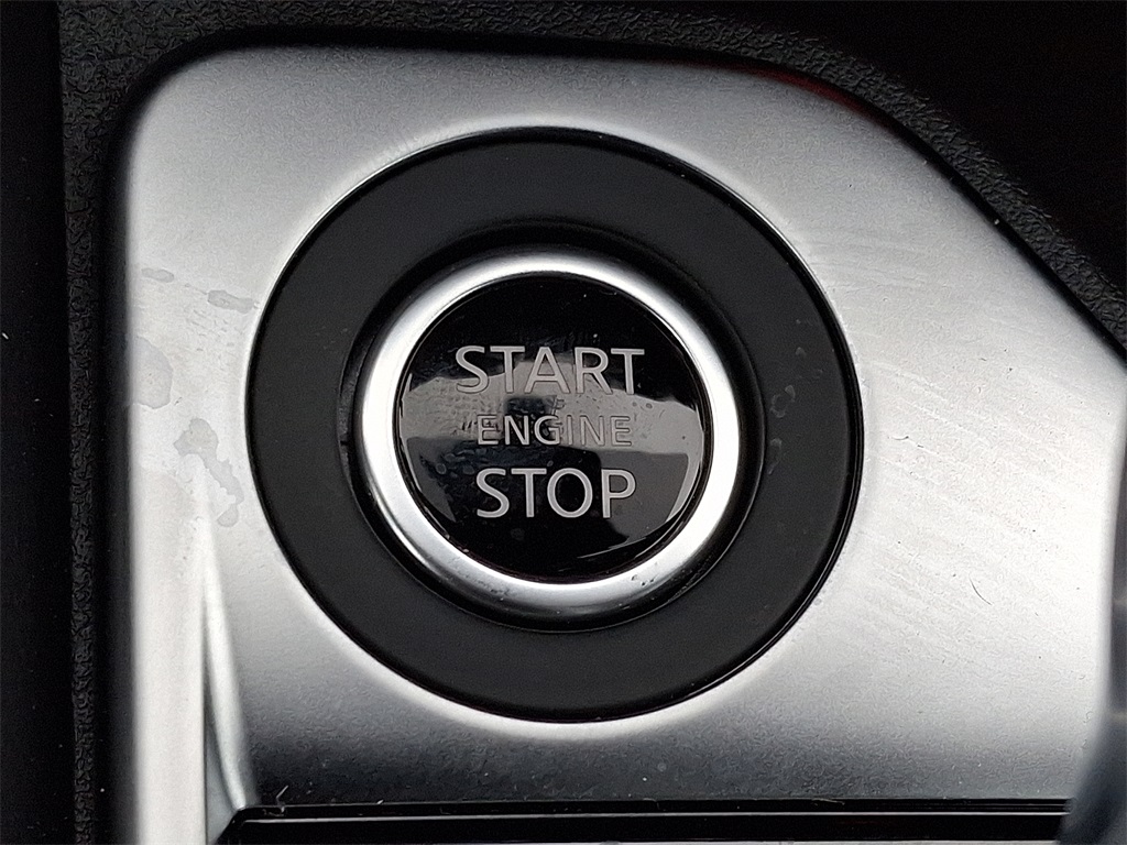 2025 Nissan Sentra SR - Photo 16