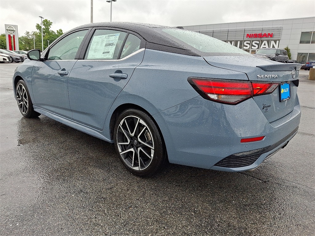 2025 Nissan Sentra SR - Photo 3