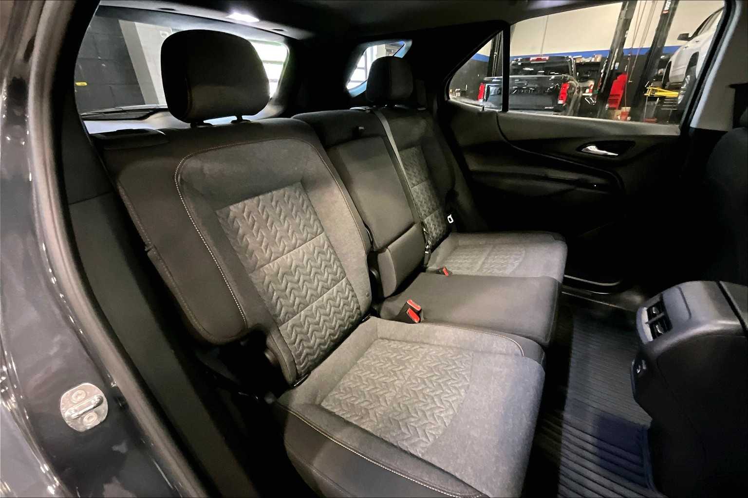 2022 Chevrolet Equinox LT - Photo 16