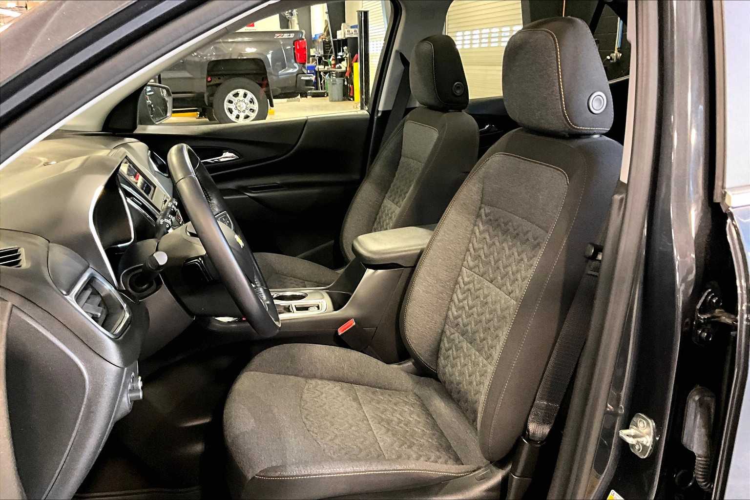 2022 Chevrolet Equinox LT - Photo 10